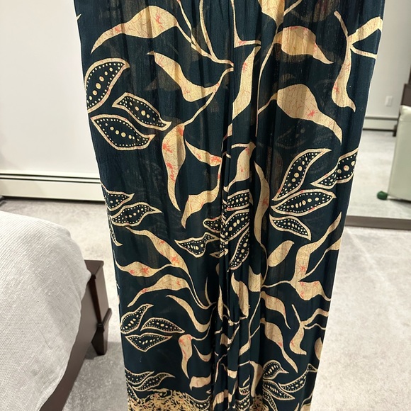 Maison Hotel Tess Pants in Blue Leaf Print New with tags! - Picture 7 of 10